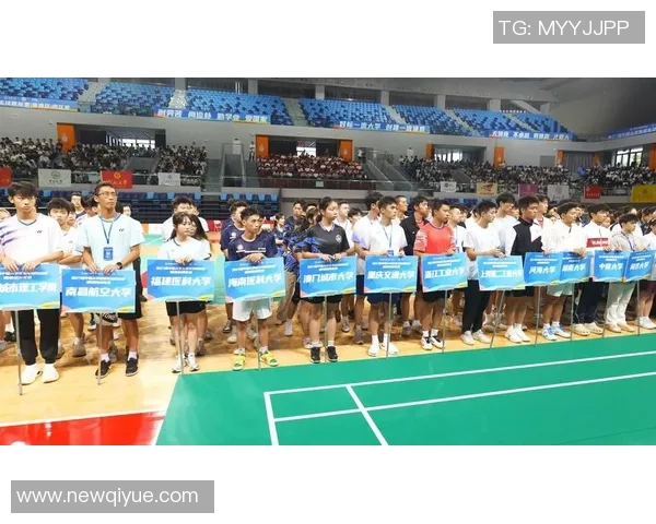 聚焦羽毛球竞技重庆羽毛球队分享比赛经验与成长故事