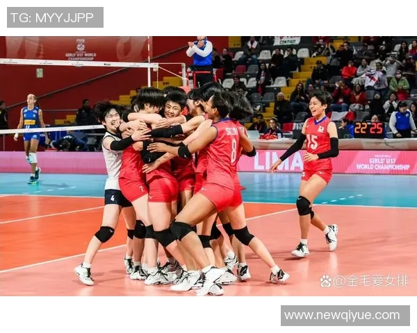 朝鲜女排与日本女排激战正酣争夺亚洲排球赛冠军荣耀